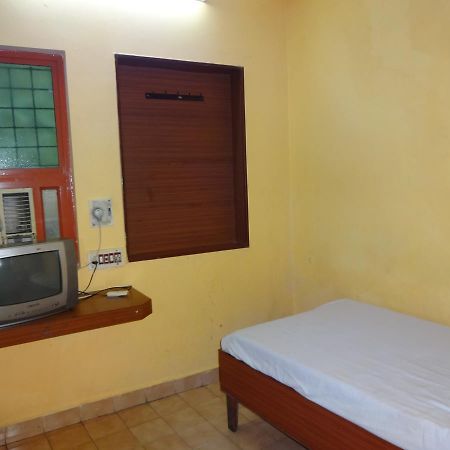 Hotel Ammu Palace Chennai Exterior photo