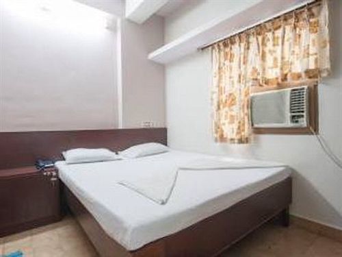 Hotel Ammu Palace Chennai Exterior photo