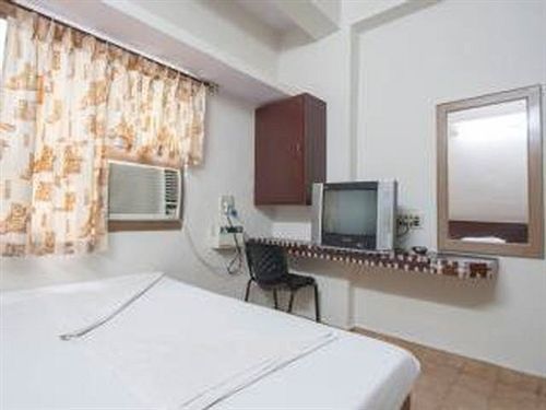 Hotel Ammu Palace Chennai Exterior photo