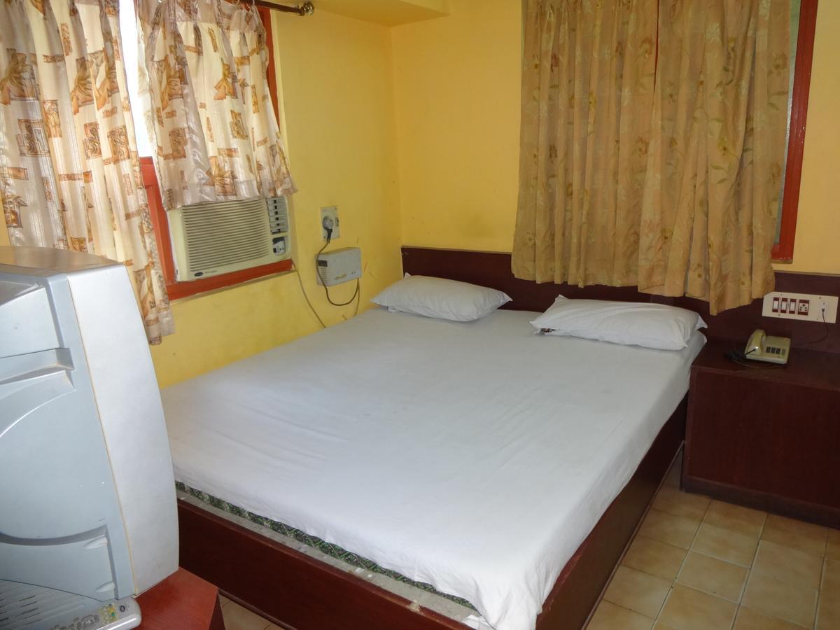 Hotel Ammu Palace Chennai Exterior photo